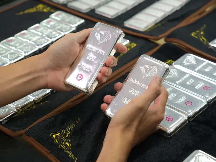 Xem BÁO CÁO CHUYÊN SÂU THỊ TRƯỜNG BẠC 17 - 22/11 Việt Nam