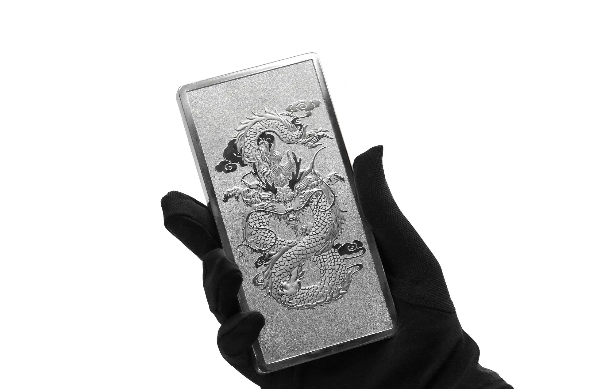 Bạc Ngân Long Quảng Tiến 1 lượng 2026 với thiết kế Rồng bạc miếng Ancarat tinh xảo.